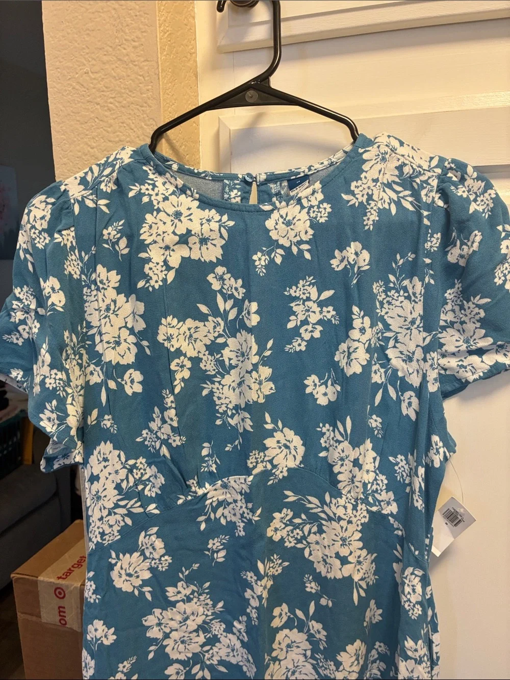 Old Navy blue and white bold floral Printed Crepe Mini Dress w/ pockets  NWT